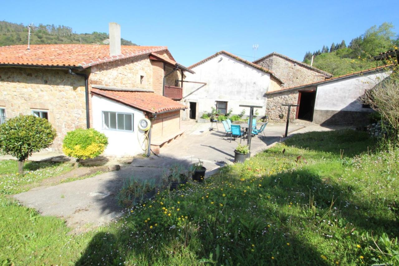 “La Casa Del Guarda” Treceño Exterior foto